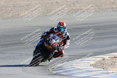 media/Jan-08-2022-SoCal Trackdays (Sat) [[1ec2777125]]/Turn 10 (2pm)/